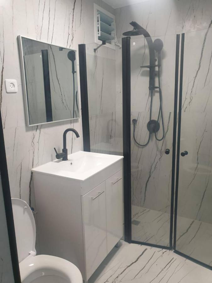 המקום הנפלא של אתי ולילך Apartment Eilat Exterior foto
