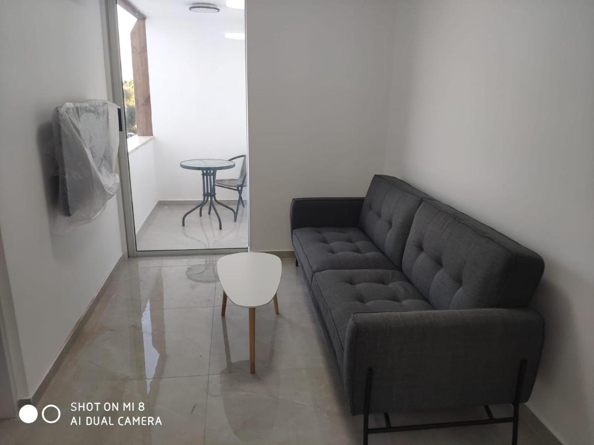 המקום הנפלא של אתי ולילך Apartment Eilat Exterior foto
