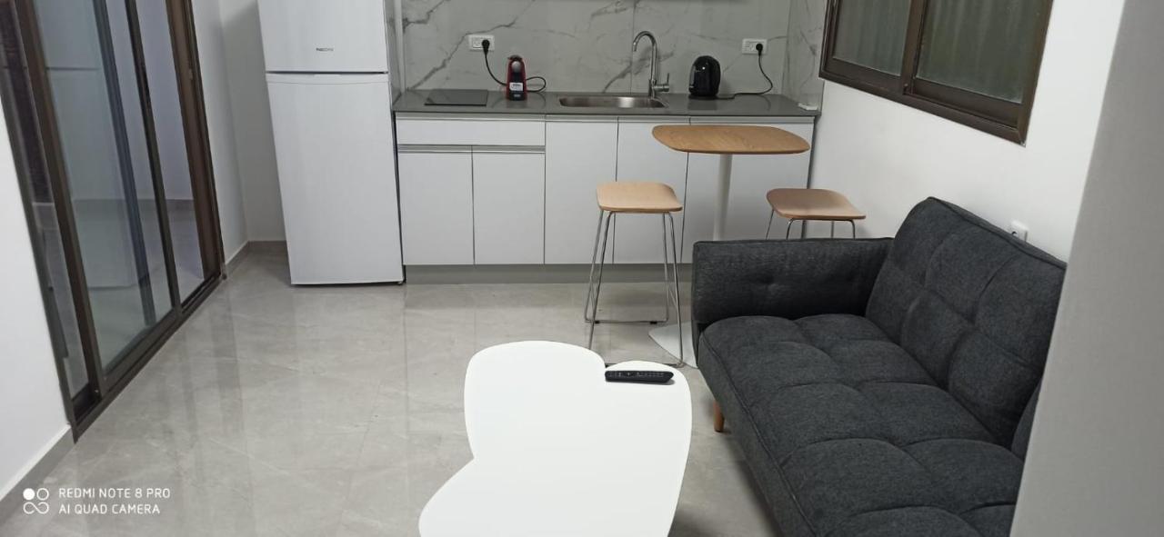 המקום הנפלא של אתי ולילך Apartment Eilat Exterior foto